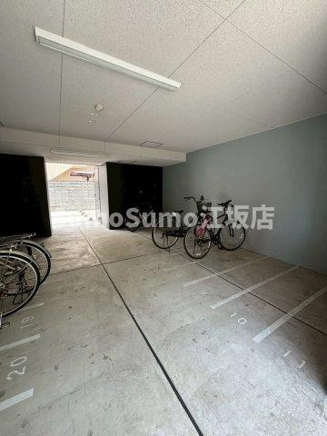 グランパシフィック塩草公園の駐車場