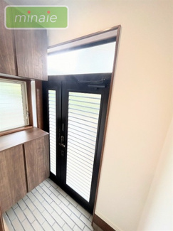 【玄関】 | 平日・土日も見学できます　リフォーム〇　朝日ヶ丘 | 販売現地