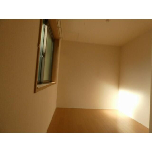 カリグラフィ目白の寝室