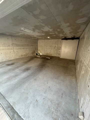 御影山手５丁目戸建の駐車場