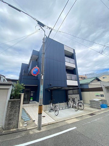 スクーデリア西宮の外観