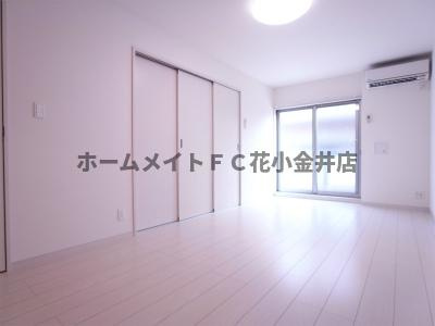 【居間・リビング】 | リブリ・SUN GREEN | ゆったり過ごせる居間です