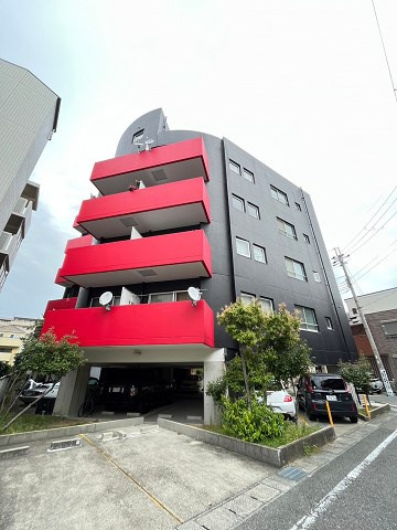 シロハイヌ門戸の外観