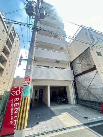 グランドゥール九条の外観