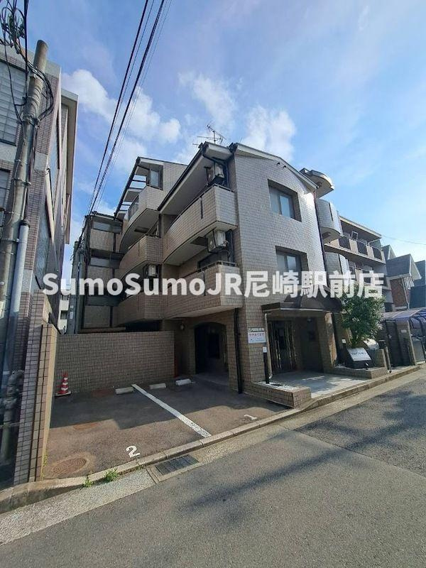 ジョイフル塚口の外観|外はこのようになっています