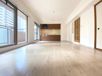 【居間・リビング】 | アーバンパーク緑地公園