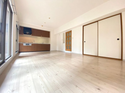 【内装】 | アーバンパーク緑地公園