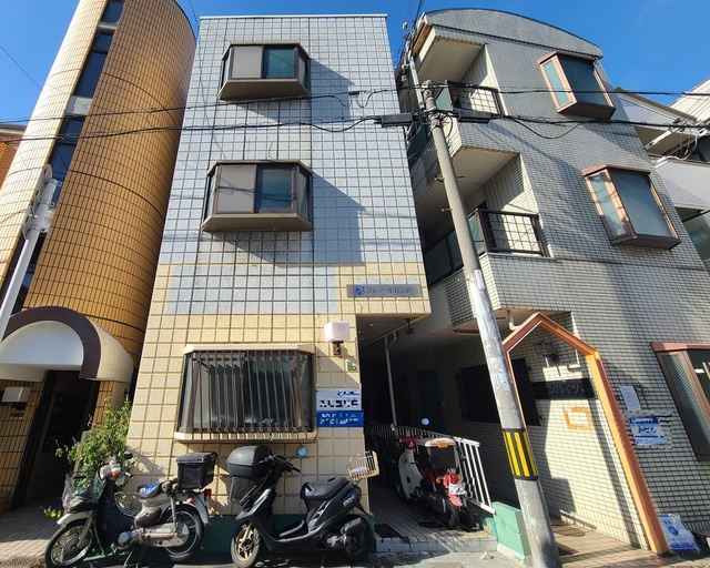 プレアール井高野