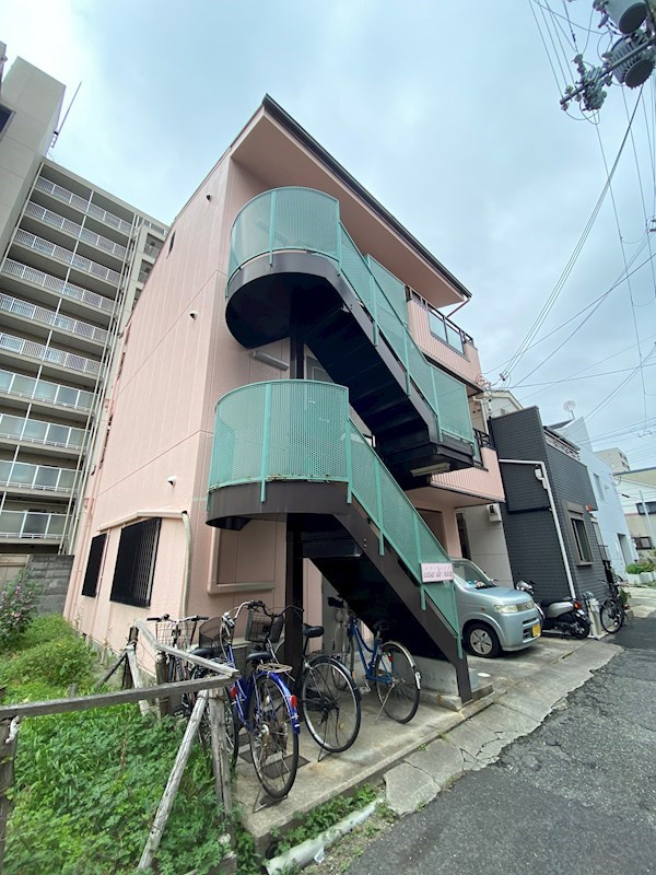 神戸市須磨区戎町２丁目のアパートの外観|おしゃれな外観です