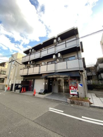 ジョイフル長田の外観