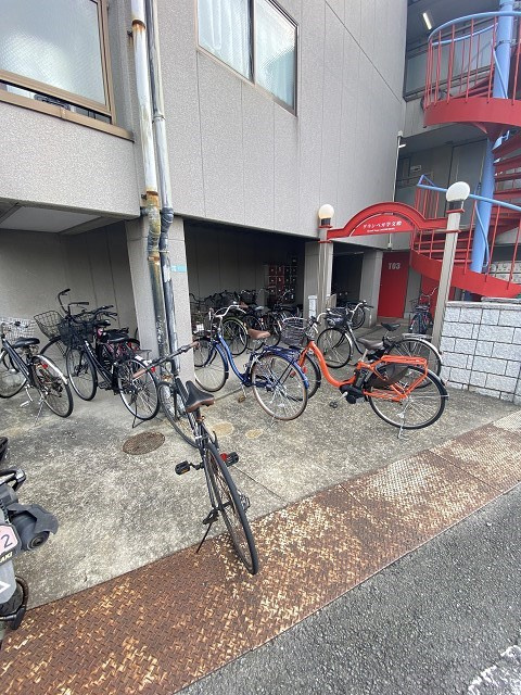 グランベガ学文殿の外観