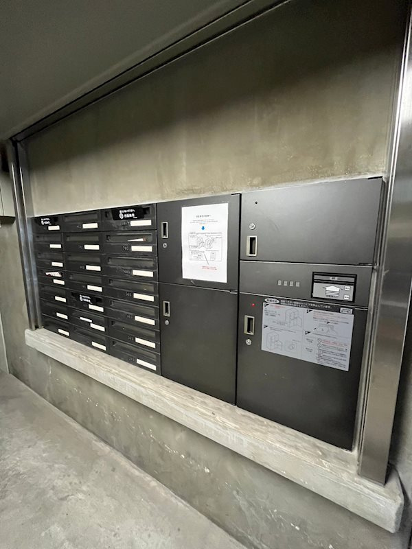 オープンセサミ元町通の外観