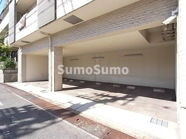 カーサ岡本２丁目の外観