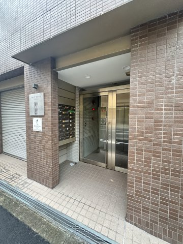 カーサ セレーネのエントランス