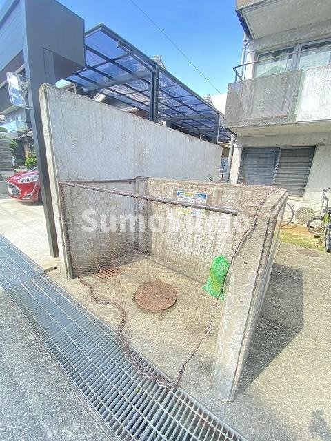 スタインウエイの外観
