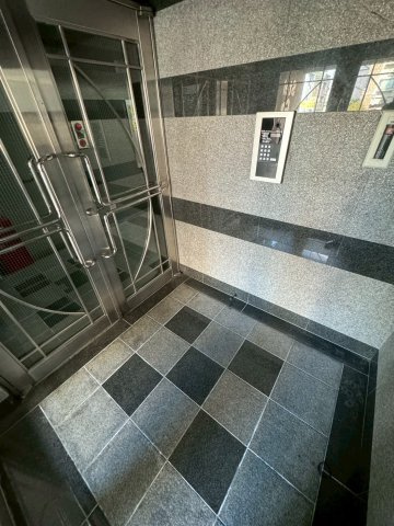 ステラコートⅡのエントランス|清潔なエントランスです