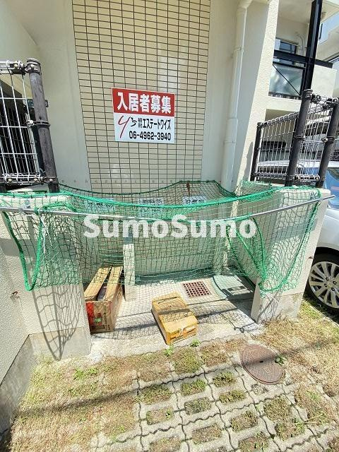 シュレスヘン南塚口の外観
