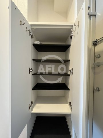 セレニテ新大阪プリエの収納|セレニテ新大阪プリエ　シューズボックス