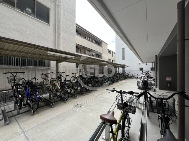 セレニテ新大阪プリエの設備|セレニテ新大阪プリエ　駐輪場