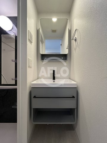 セレニテ新大阪プリエの独立洗面台|セレニテ新大阪プリエ　洗面台