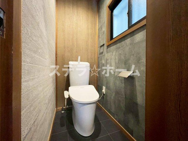 清水2 中古戸建のトイレ|落ち着いたトイレです