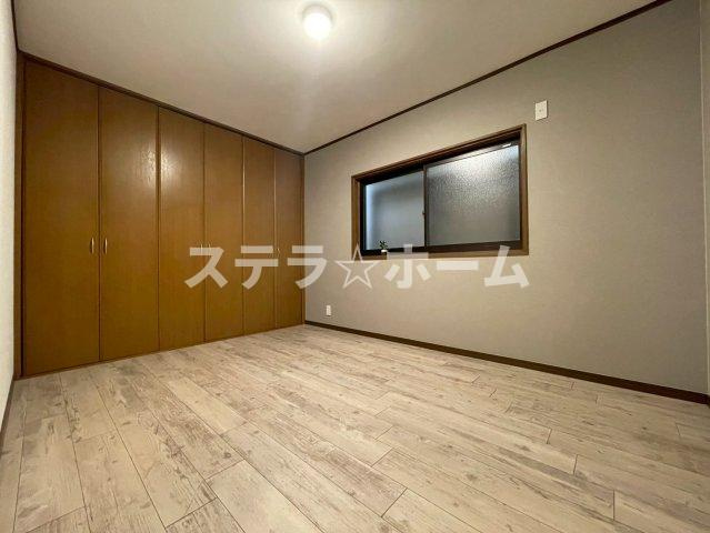 清水2 中古戸建の洋室|明るい洋室です