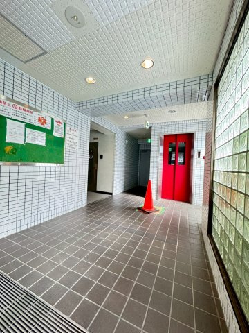 シャルムメゾン六甲道のロビー