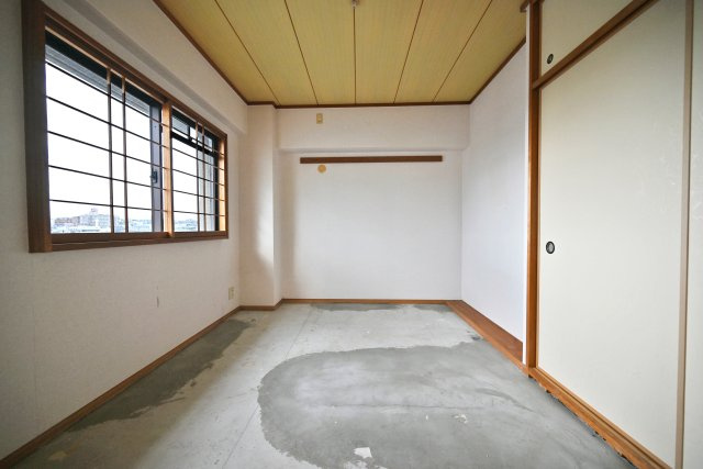 モンテベルデ吹田の和室|リビング横の和室は、ご家族のライフスタイルに合わせて柔軟に活用いただけます。また、来客の際は客間としてもお使いいただけます。
