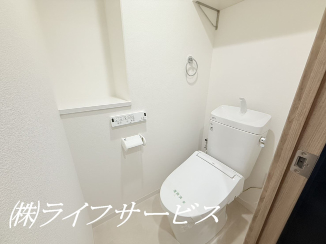 【トイレ】 | ファミール北大阪パークサイド | 温水洗浄便座付トイレ