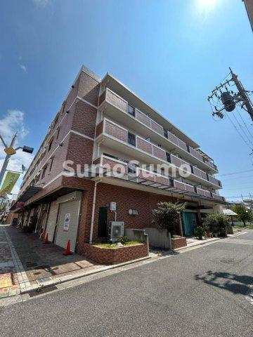 シャロン鷹取東の外観