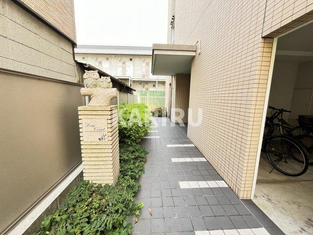 ディアコートハナテンのエントランス