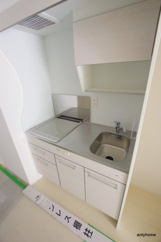 セレニテ江坂ルフレ　仲介手数料無料のキッチン