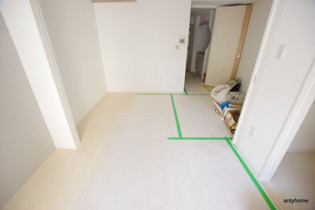 セレニテ江坂ルフレ　仲介手数料無料の洋室