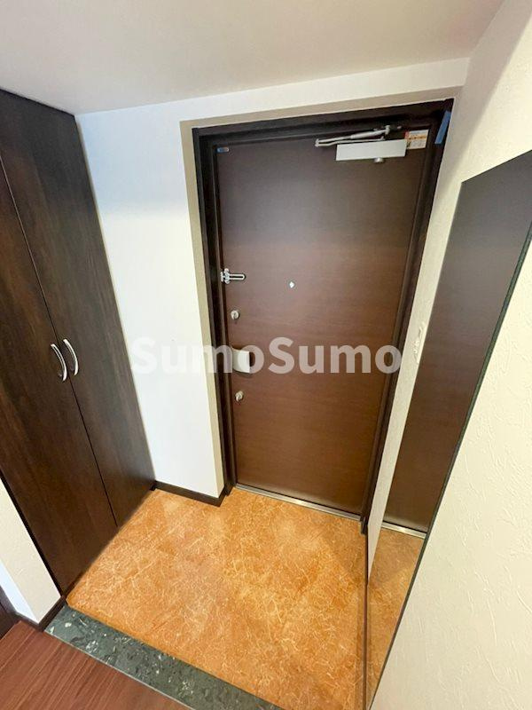 スプランディッド安土町の玄関
