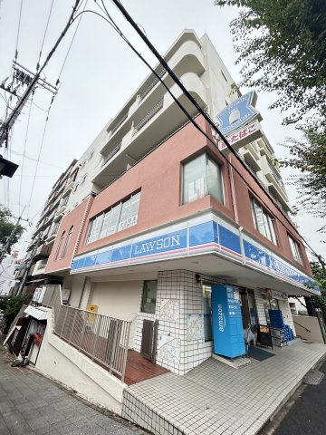 ストランドパレー灘の外観