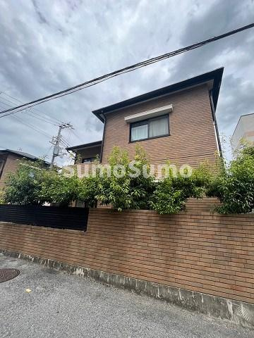 ジョワイーストの外観