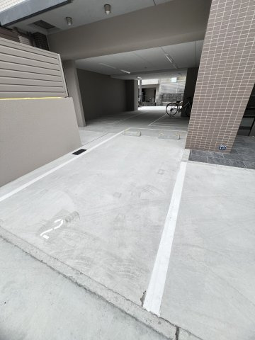 神戸市中央区生田町４丁目の賃貸マンションの駐車場