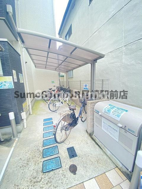 クリエオーレ大物町の駐車場