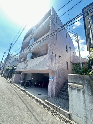 グロスアベニューの外観