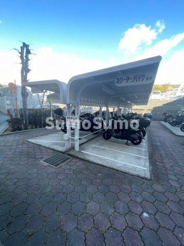 グレーシィ須磨弐番館の駐車場|駐車スペースもあります
