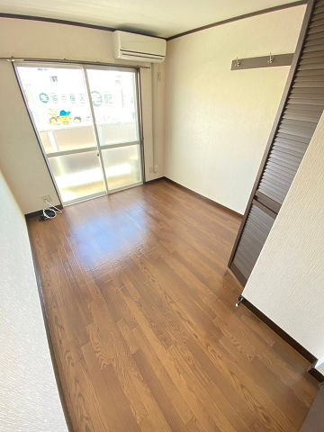 ステラハウス4-600の居間・リビング