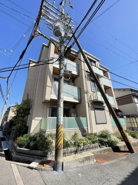 グリーンフォレスト西宮８の外観