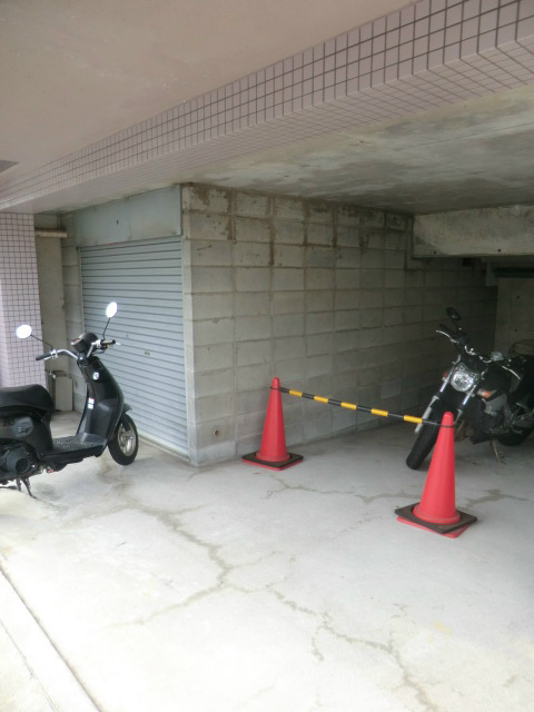 グロスアベニューのその他共用部分|駐輪場