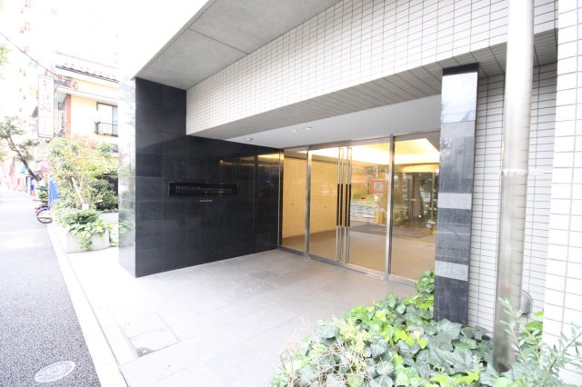 【エントランス】