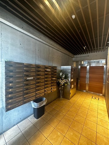 クレア新町のエントランス