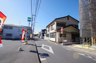 【前面道路含む現地写真】 | 【仲介手数料無料！！】府中市南町3丁目　新築戸建て（全2棟）NO.2棟　5880万円