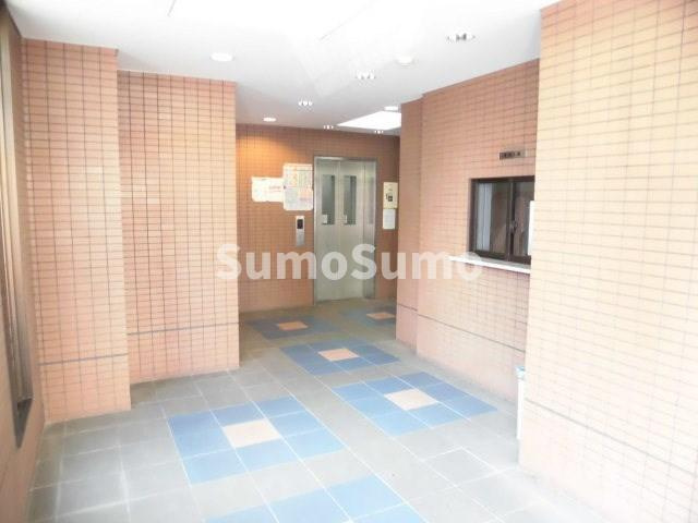 グローリー元町の外観