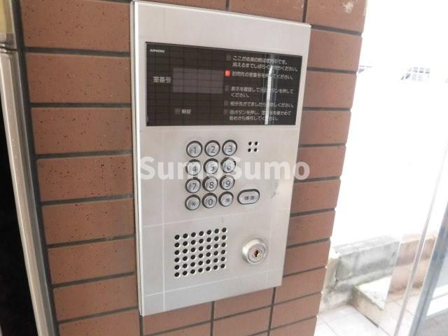 グローリー元町の外観