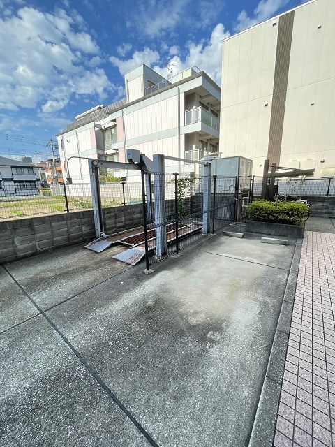 クリエイティブ・H・ＥＡＳＴの外観