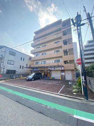 グリッター西宮北口の外観